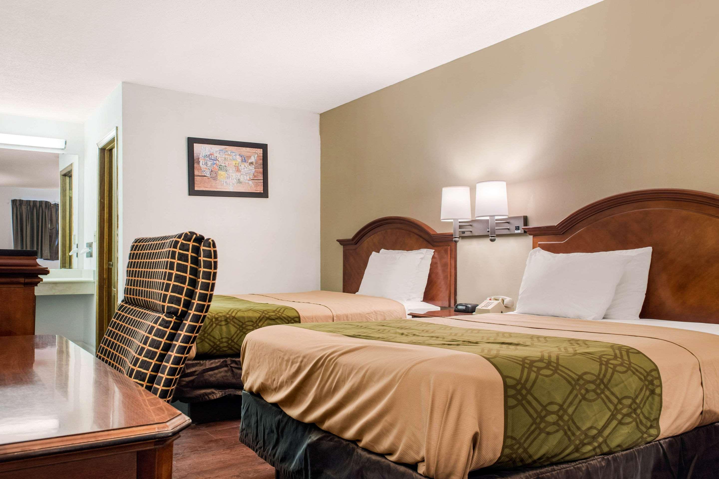 Econo Lodge Holland Exterior photo