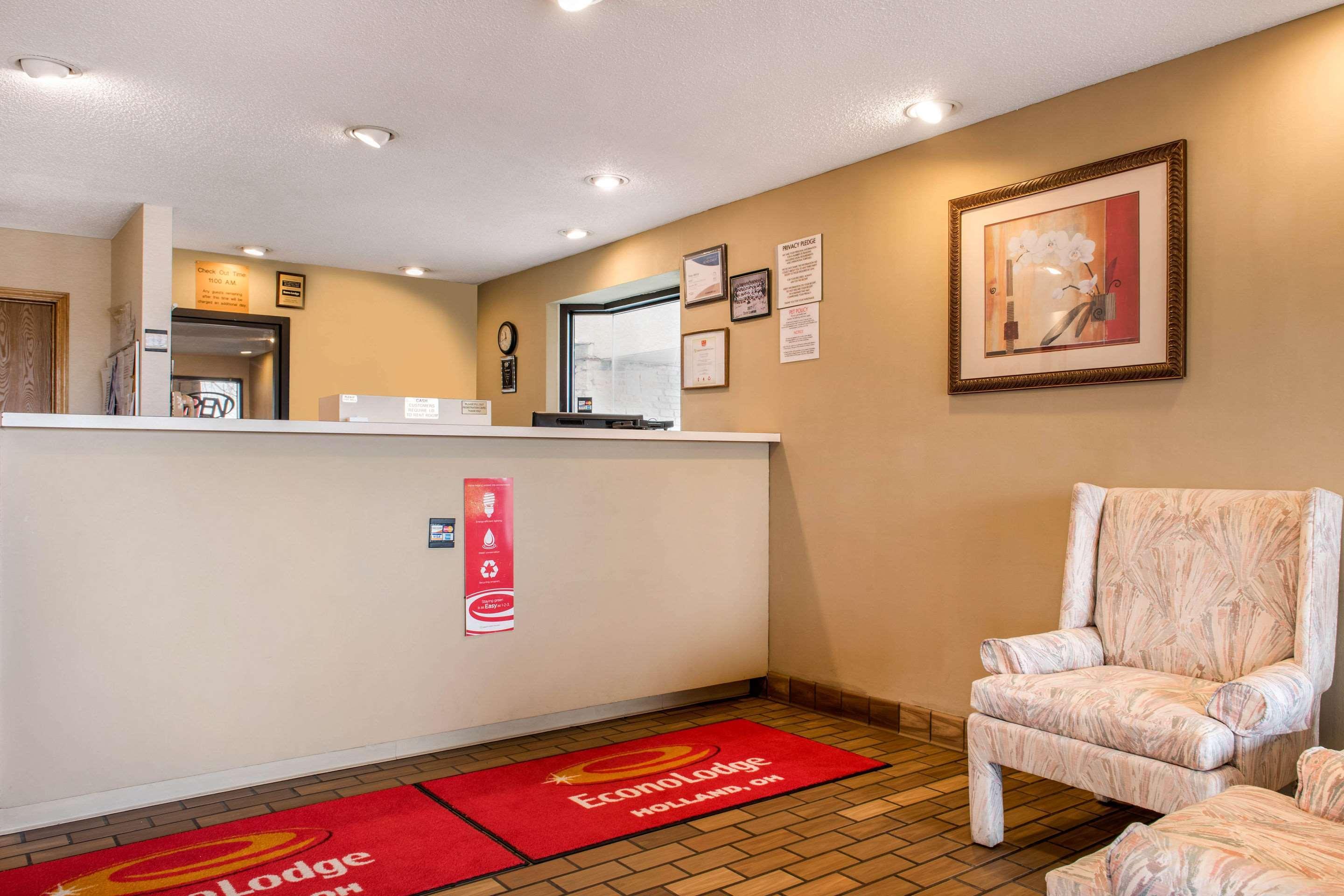 Econo Lodge Holland Exterior photo