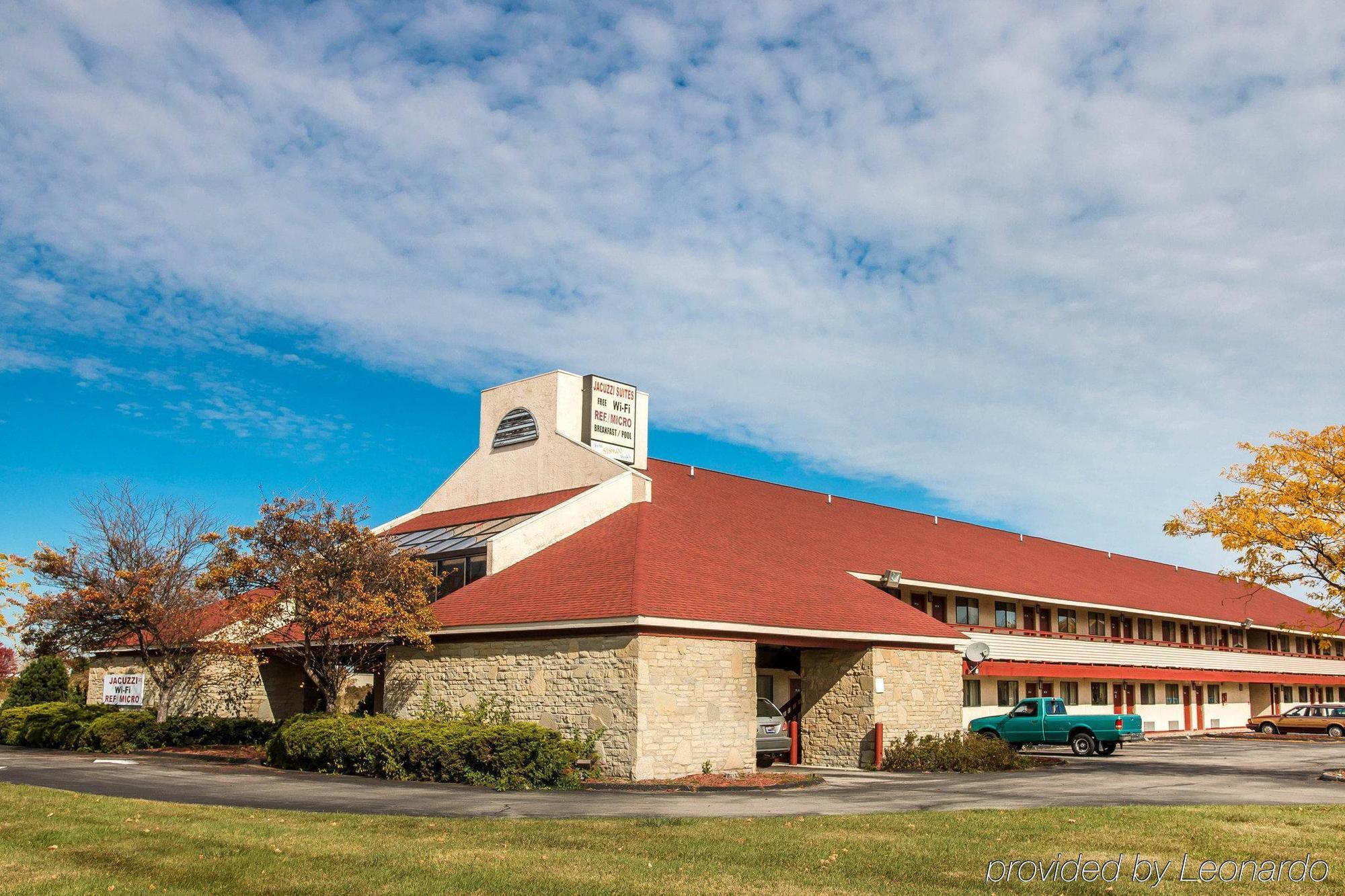 Econo Lodge Holland Exterior photo