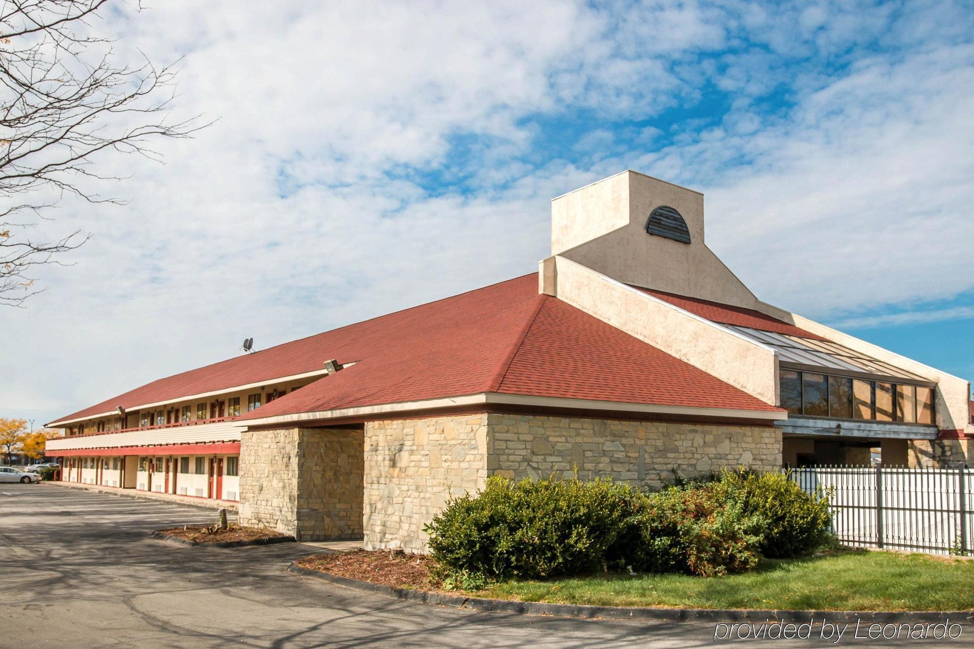 Econo Lodge Holland Exterior photo