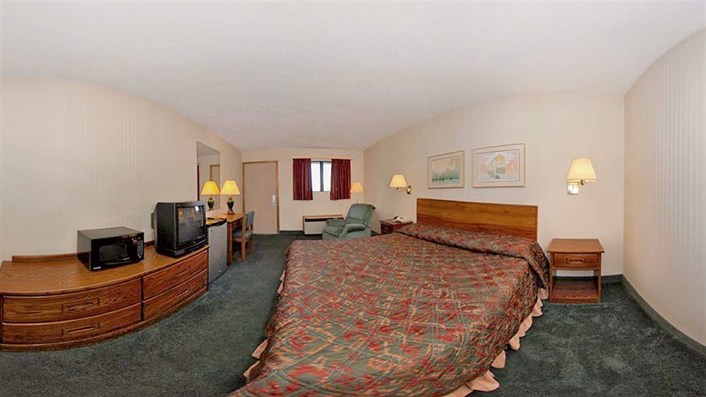 Econo Lodge Holland Exterior photo