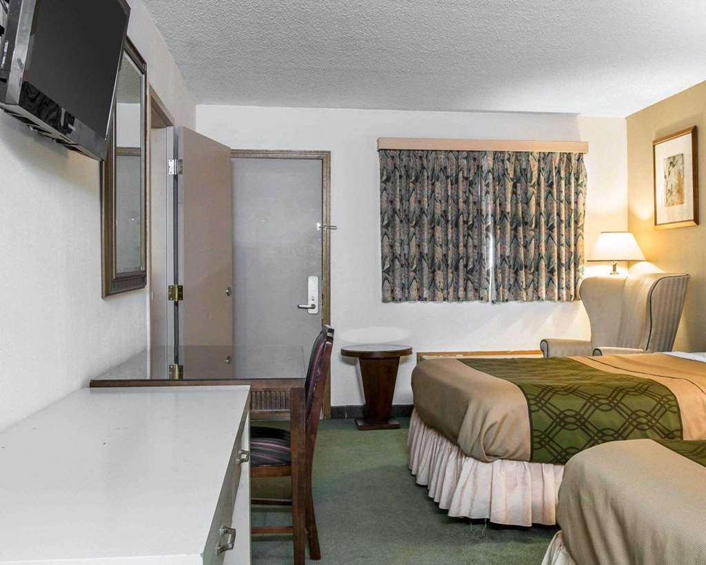 Econo Lodge Holland Room photo